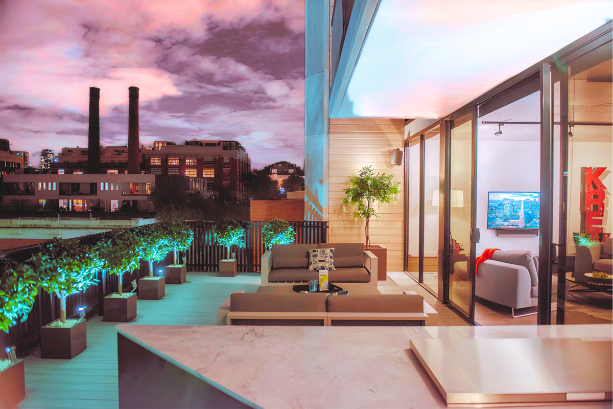 Grand Deck Vast Heritage City Views – Bespoke Home