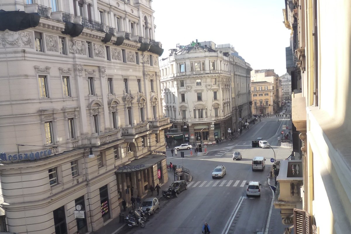 12p. In the Heart of Center gallery image 2