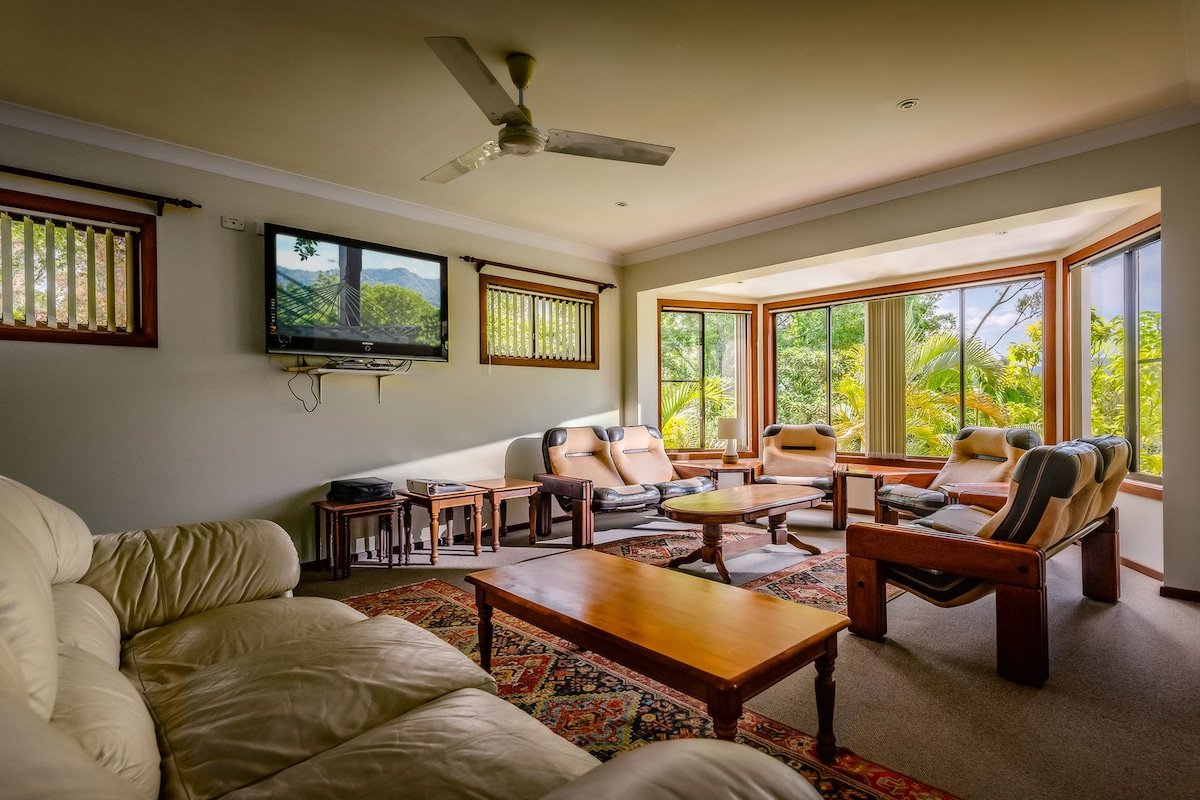 Bella Vista 3-Bedroom Private House gallery image 2