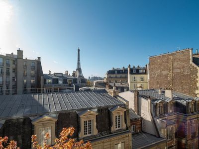 Par057 – Breathtaking duplex penthouse in Paris