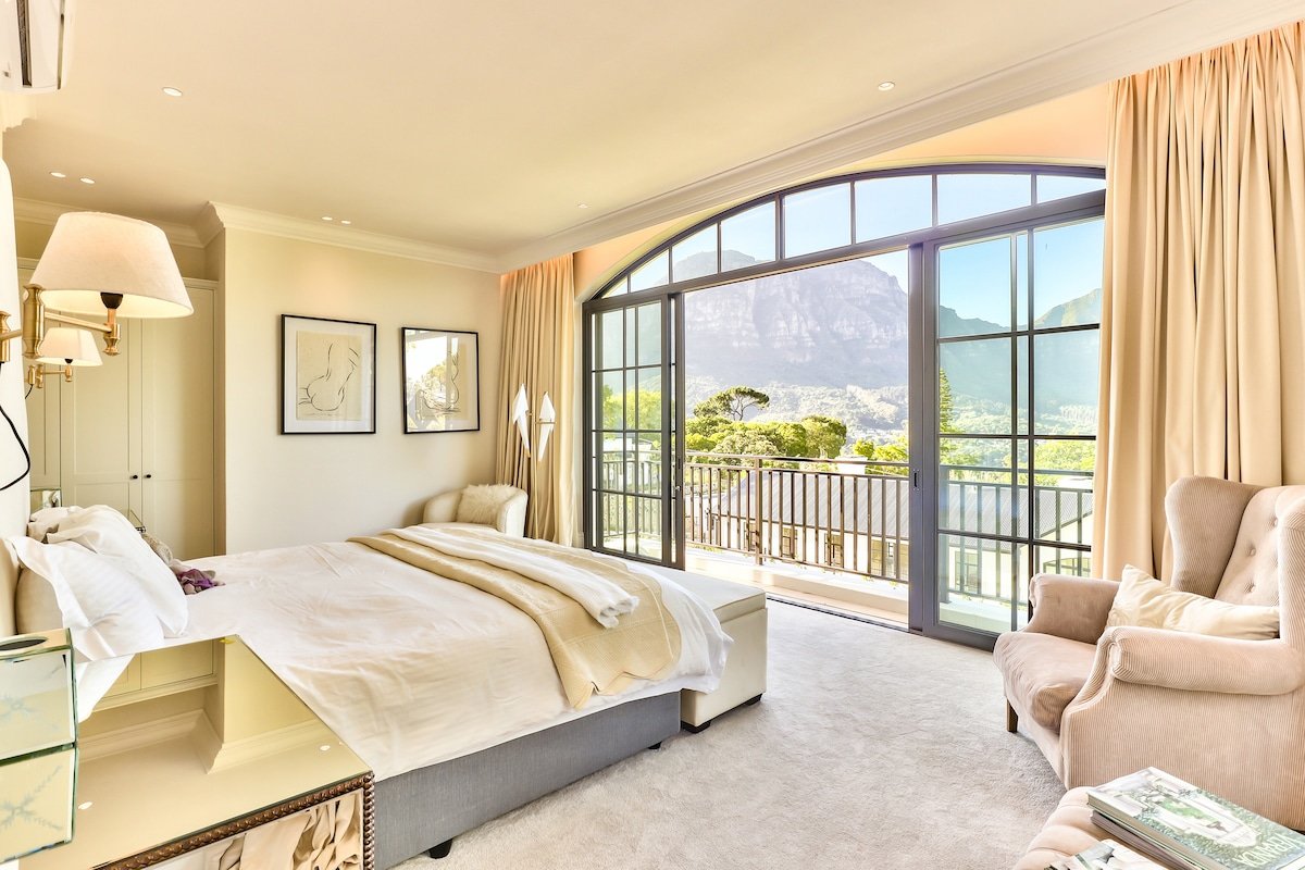 Symphony of Light gallery image 2