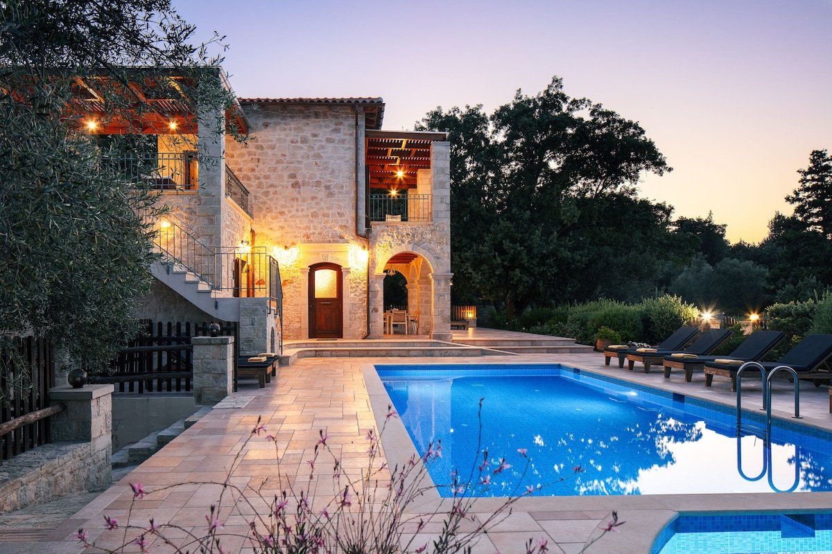 Vederi Estate – Villa Melpomeni gallery image 4