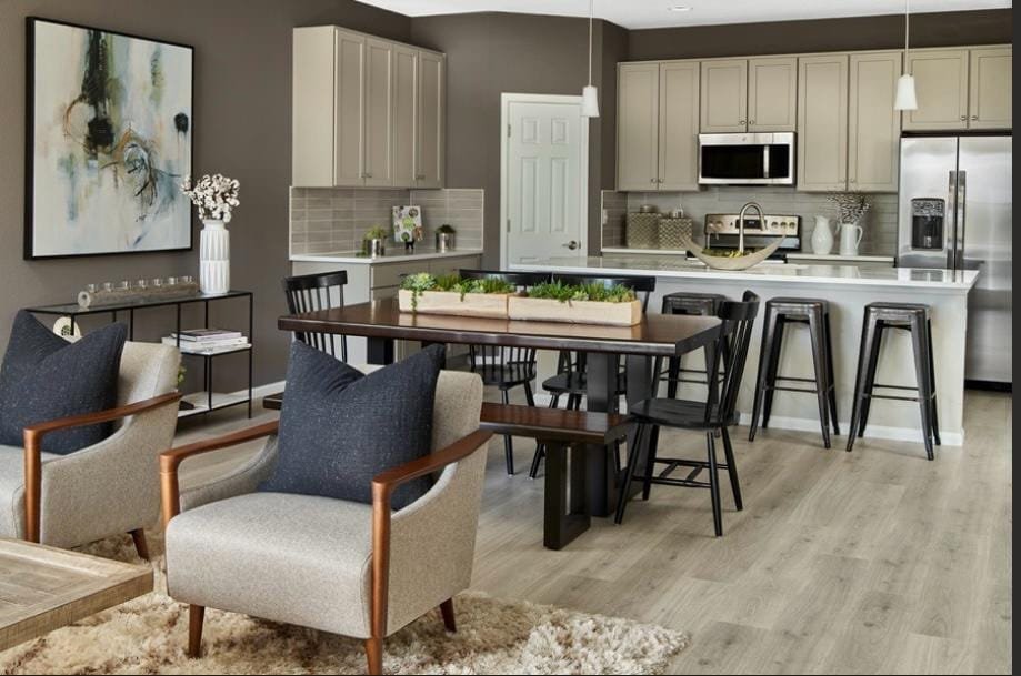 Lavish Home Near Gaylord and Denver Airport gallery image 4