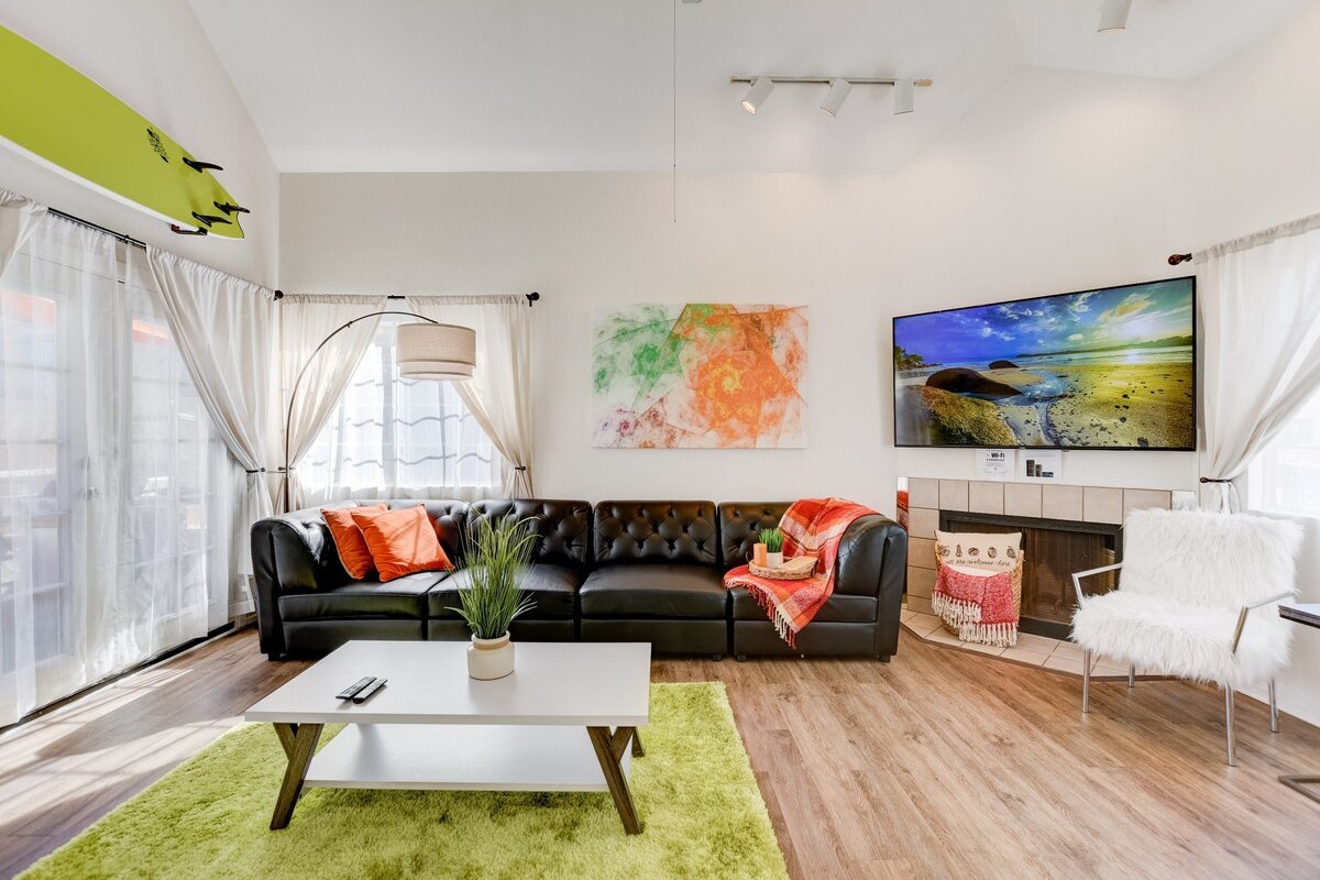 Steps To The Sand! Central SD Beach Paradise! gallery image 5