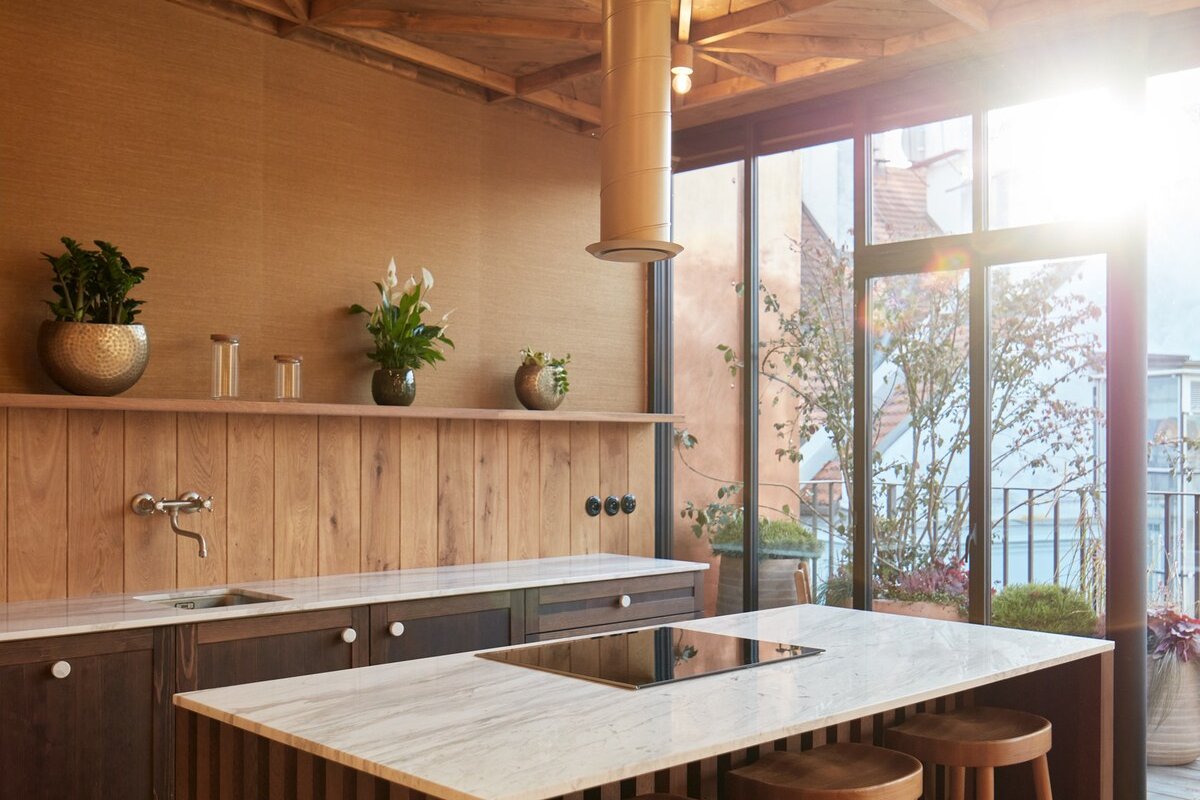 The Emerald – Joy | 2BR Top Floor Flat & Terrace gallery image 4