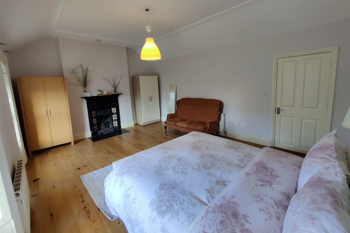 4 Spacious Rooms in Ballsbridge gallery image 2