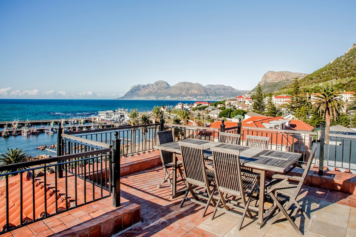 Penthouse at the Majestic, roof terrace/sea views gallery image 5