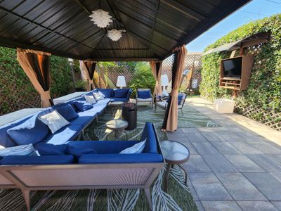 Home Ocean Breeze steps to Marina Trolley Gaylord