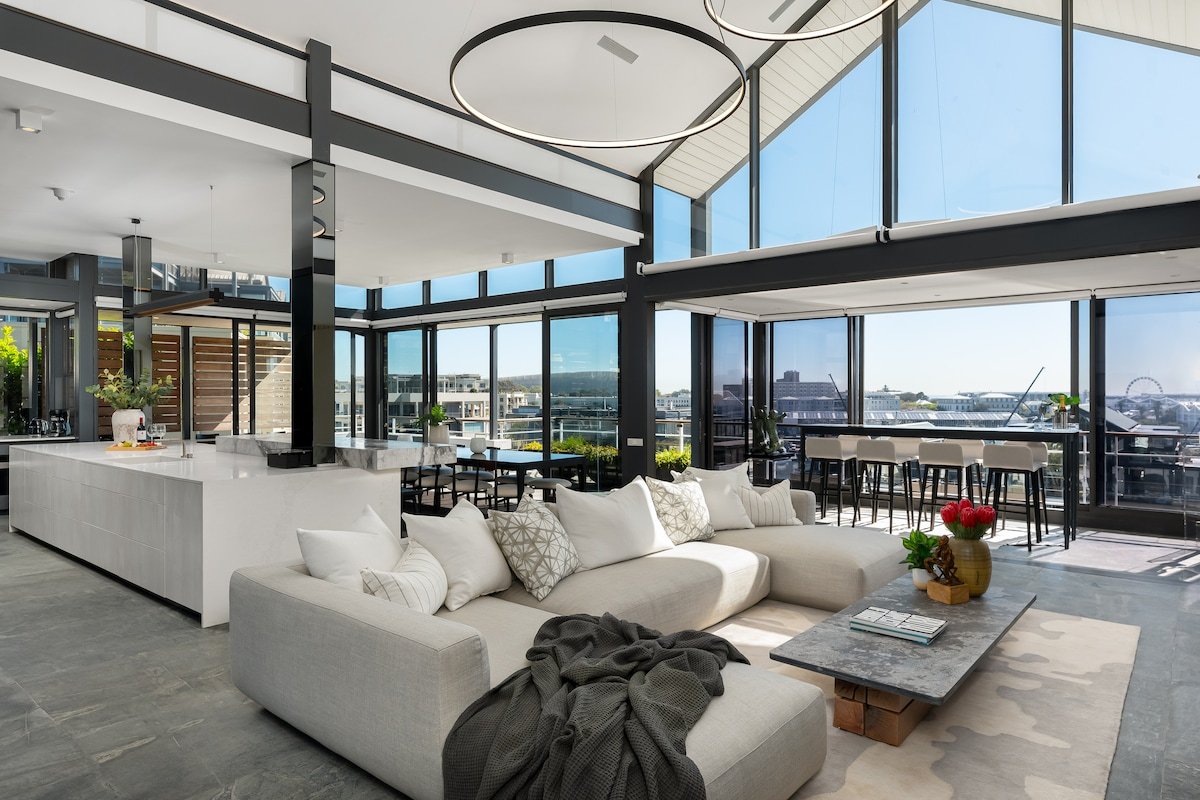 The Waterfront Marina – Penthouse 601 Dovenby gallery image 5