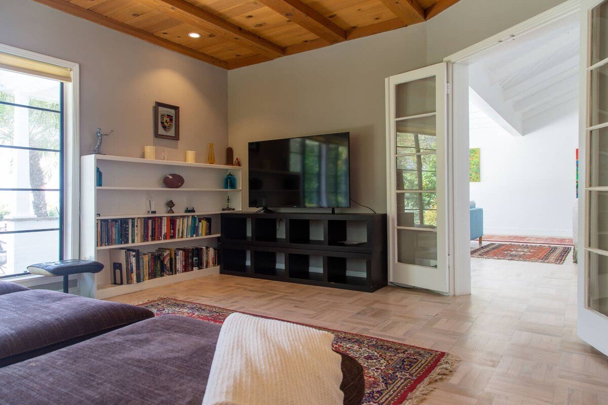 Amazing View-Pool-Spa Home Near Universal Studios gallery image 4