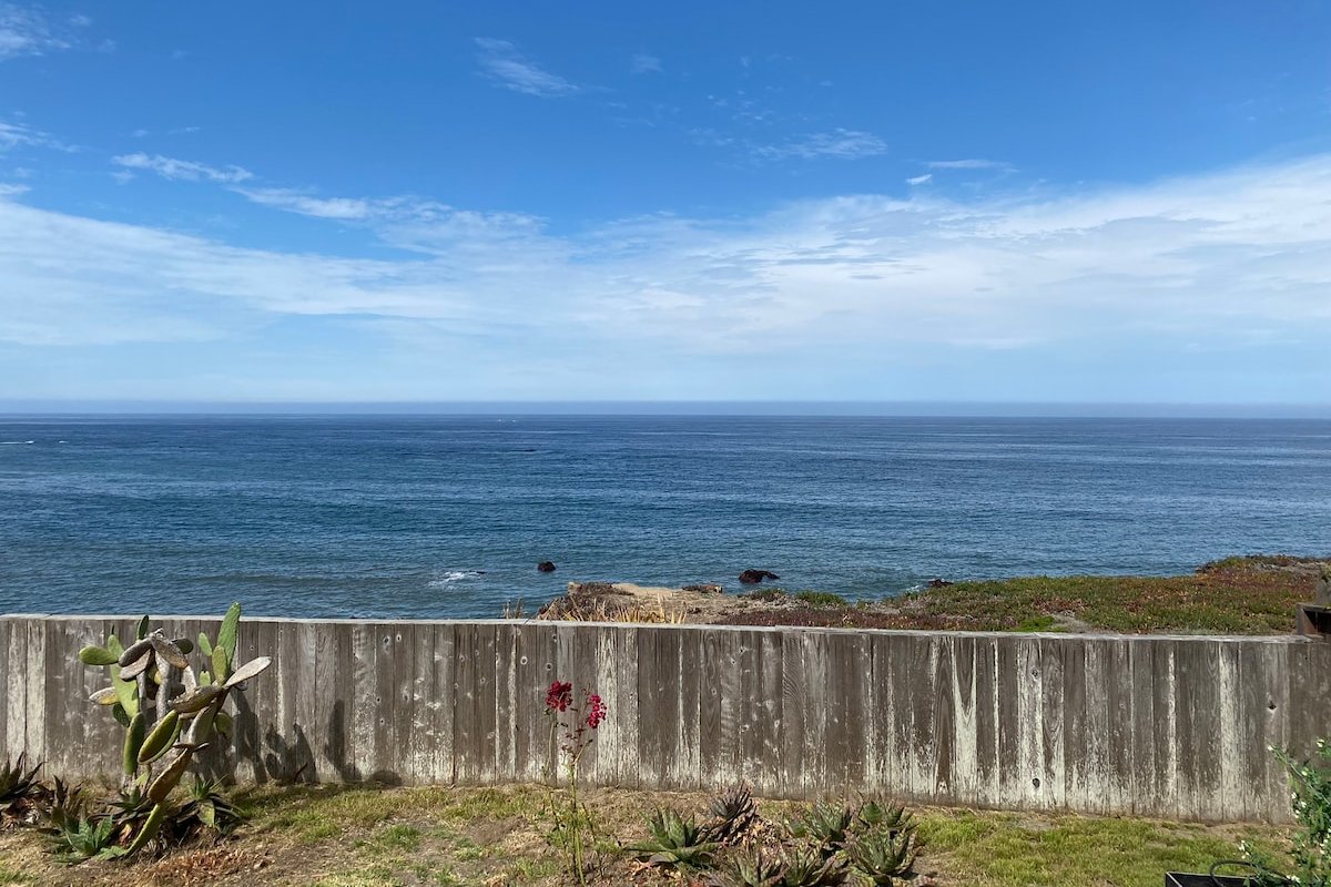 Oceanfront Oasis, Sunsets & Crashing Waves gallery image 5