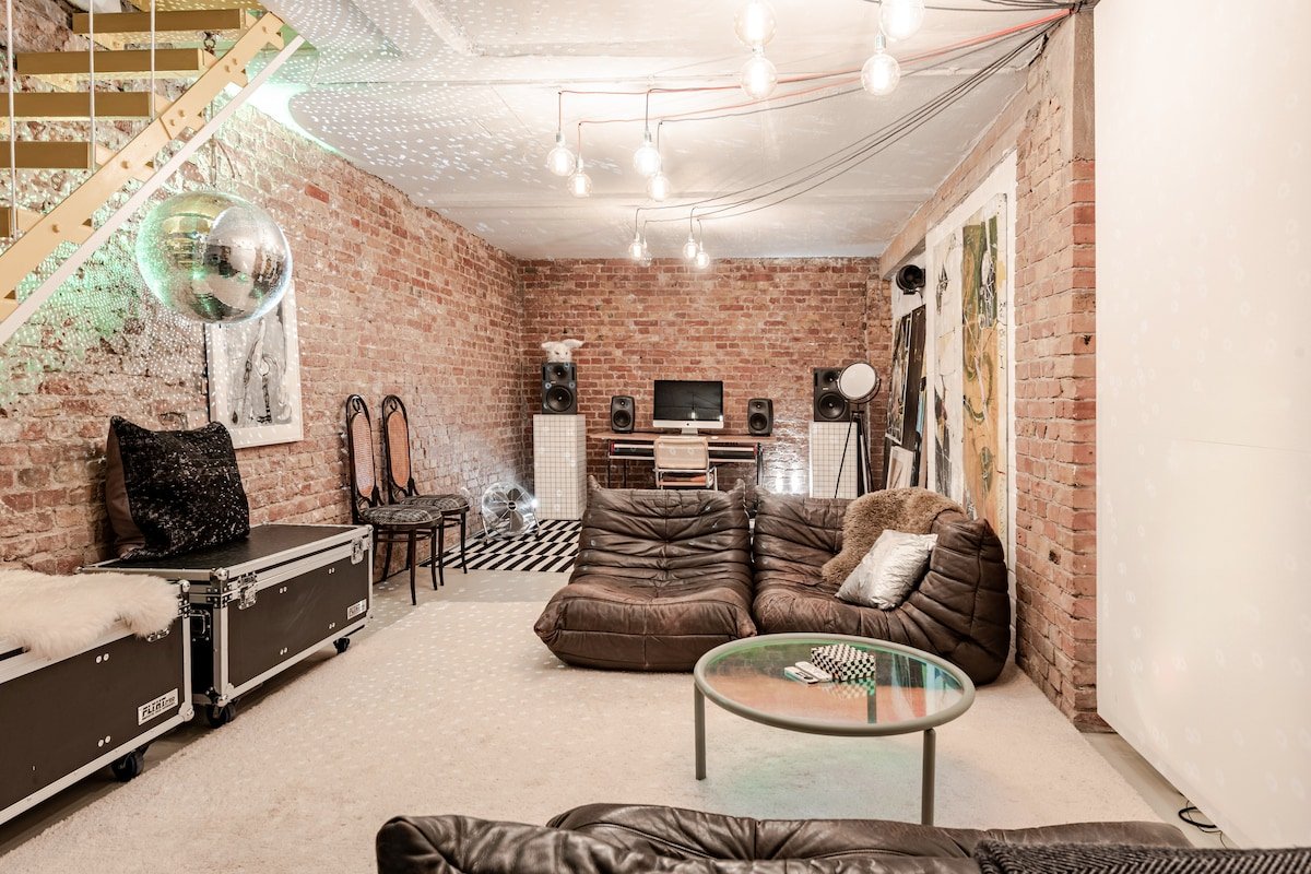 Remise Kreuzberg – 3 floors and terrace gallery image 5