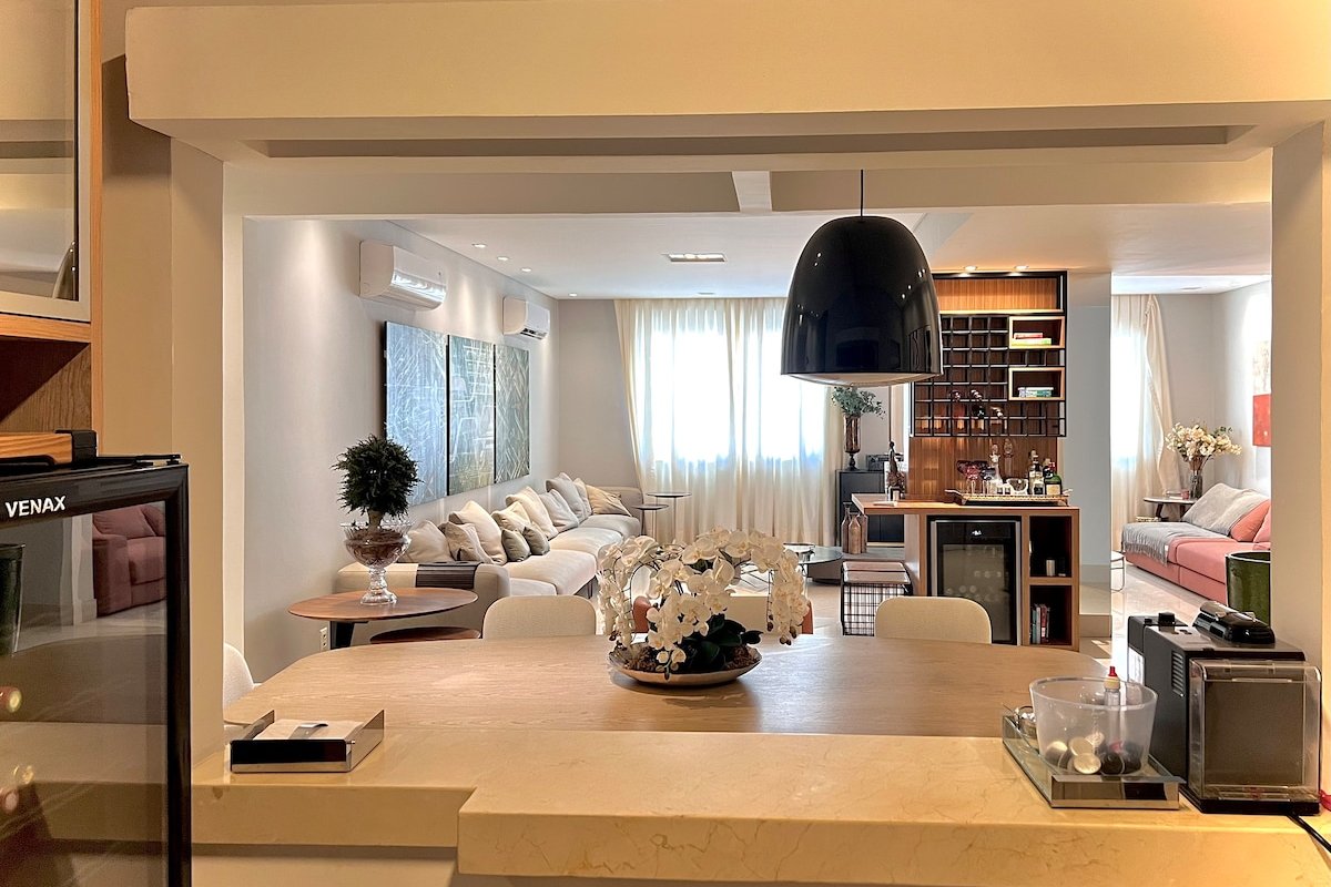 Copacabana beachfront apartment gallery image 4