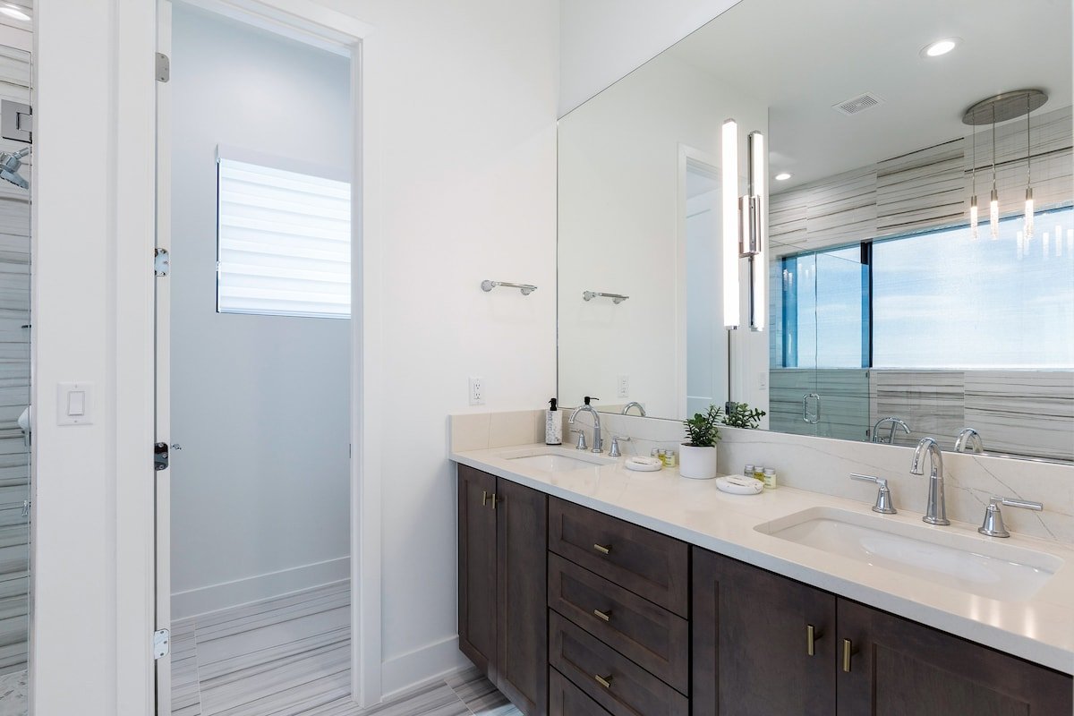 The Fanta Sea gallery image 5