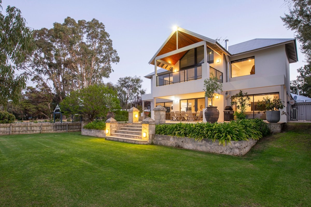 The Beach Club gallery image 3