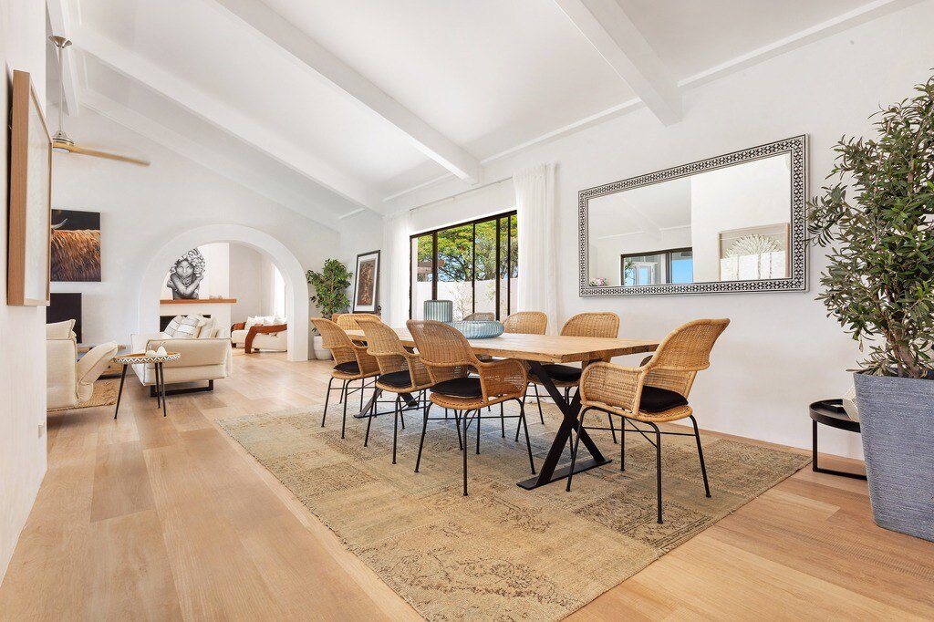 Idyllic Lawlers Orchard. gallery image 5