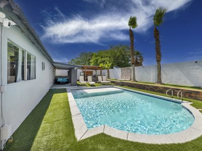 6BR Vegas Single Story Paradise Pool, HotTub&Games
