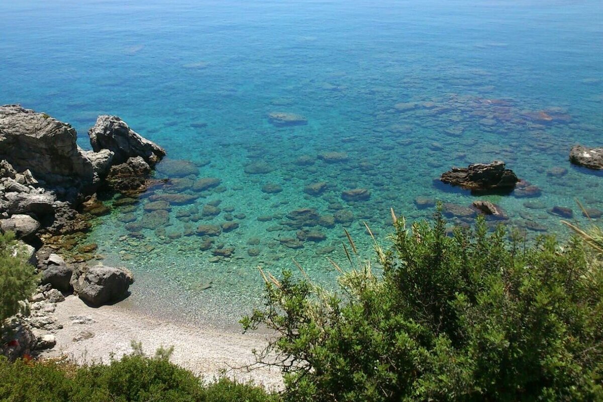 Fotinari Villa I-Steps to Beach,dazzling sea view gallery image 4