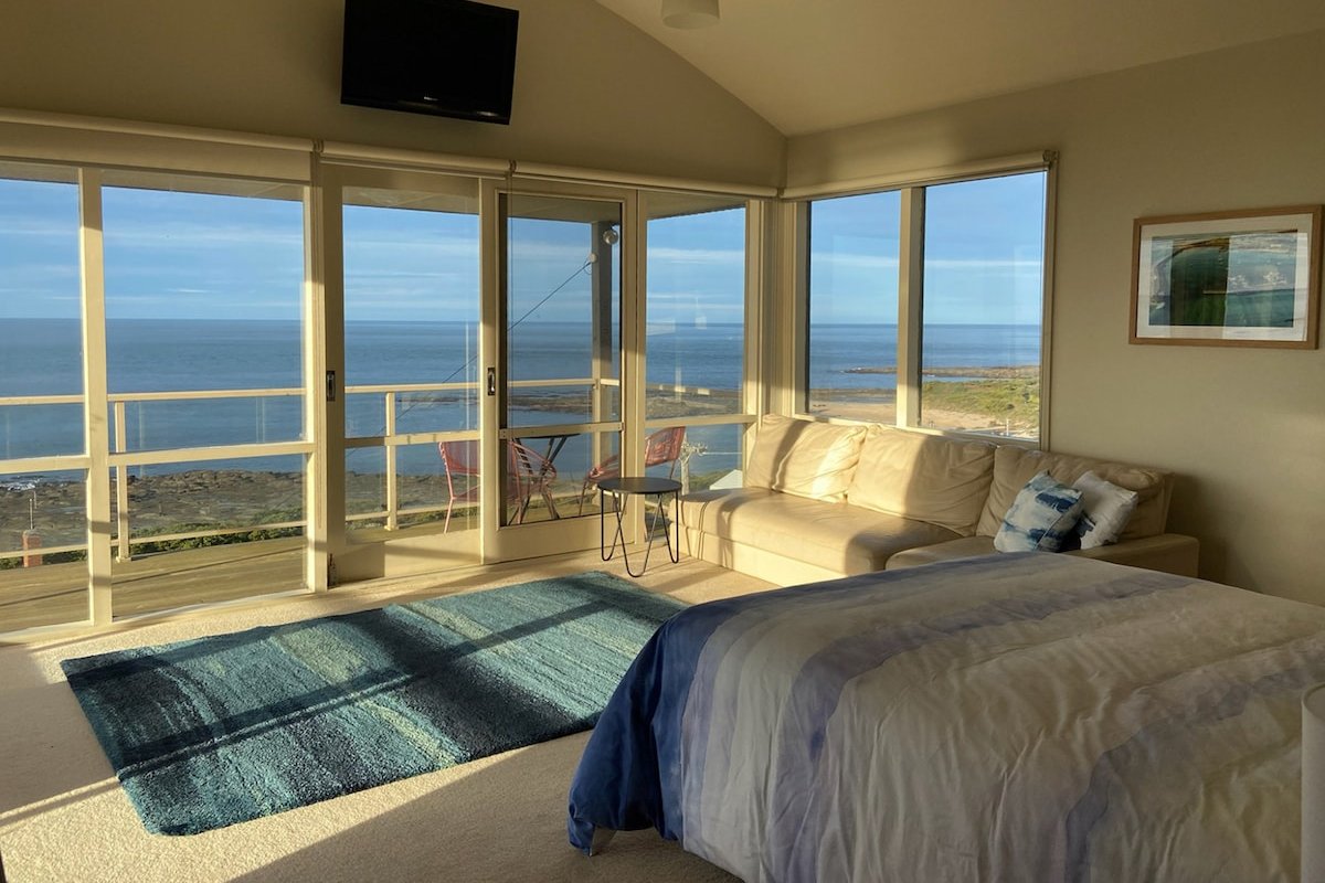 Panorama Views · Spectacular Ocean Views gallery image 4