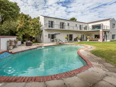 Luxury 5 bedroom Home + Pool & Fives Soccer pitch