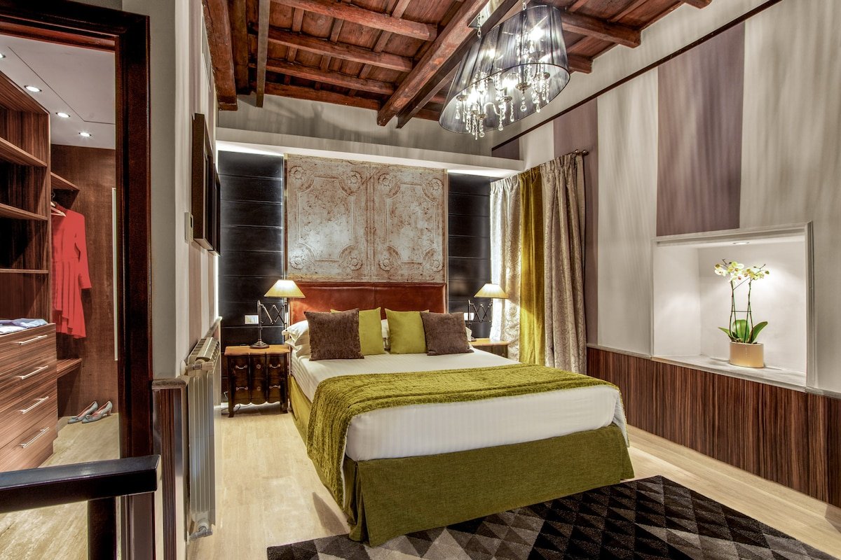 Roman Forum Townhouse gallery image 2