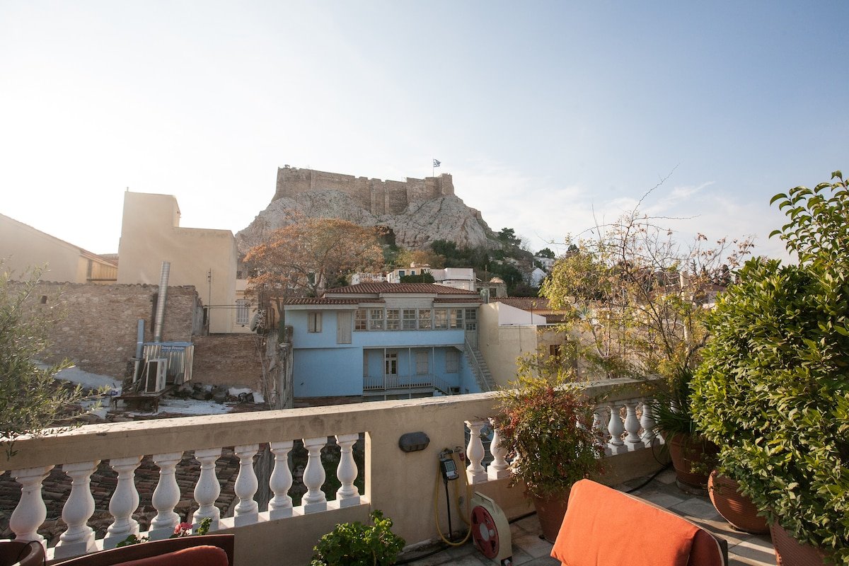 House at the Foothills of Acropolis gallery image 3