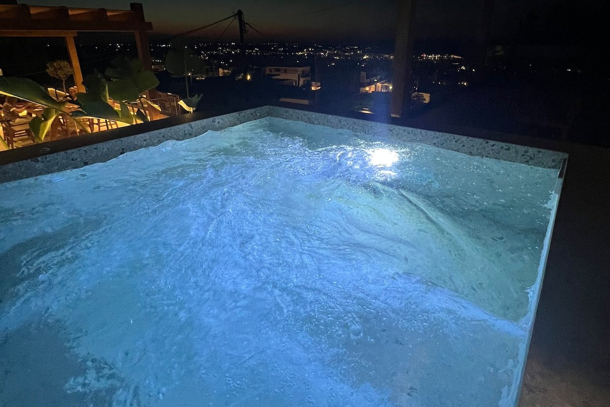 Kaptara Premium Villa, Plunge Pool & Jacuzzi’s gallery image 5