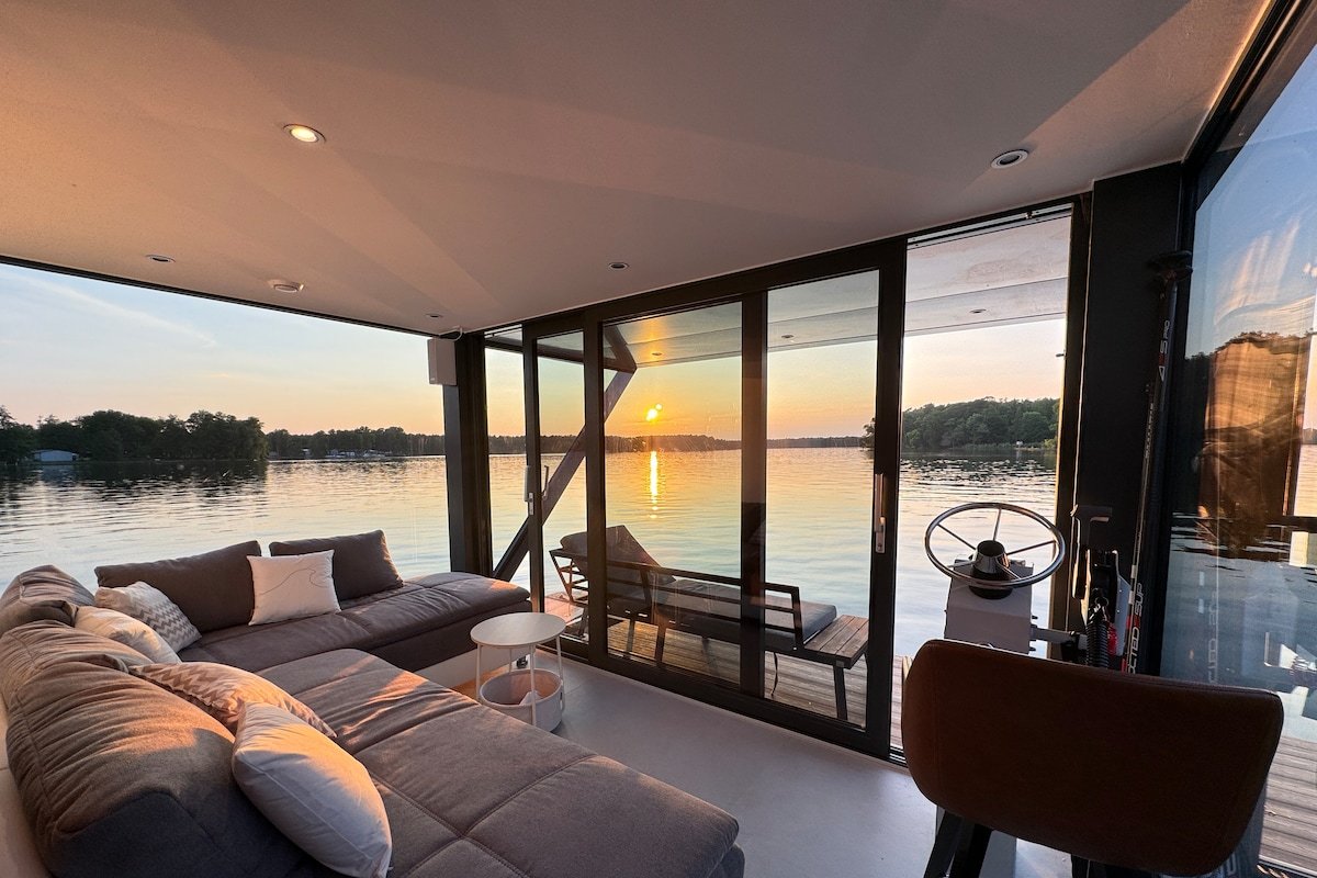 Wave-Lounge, exklusives Hausboot in Berlin gallery image 3