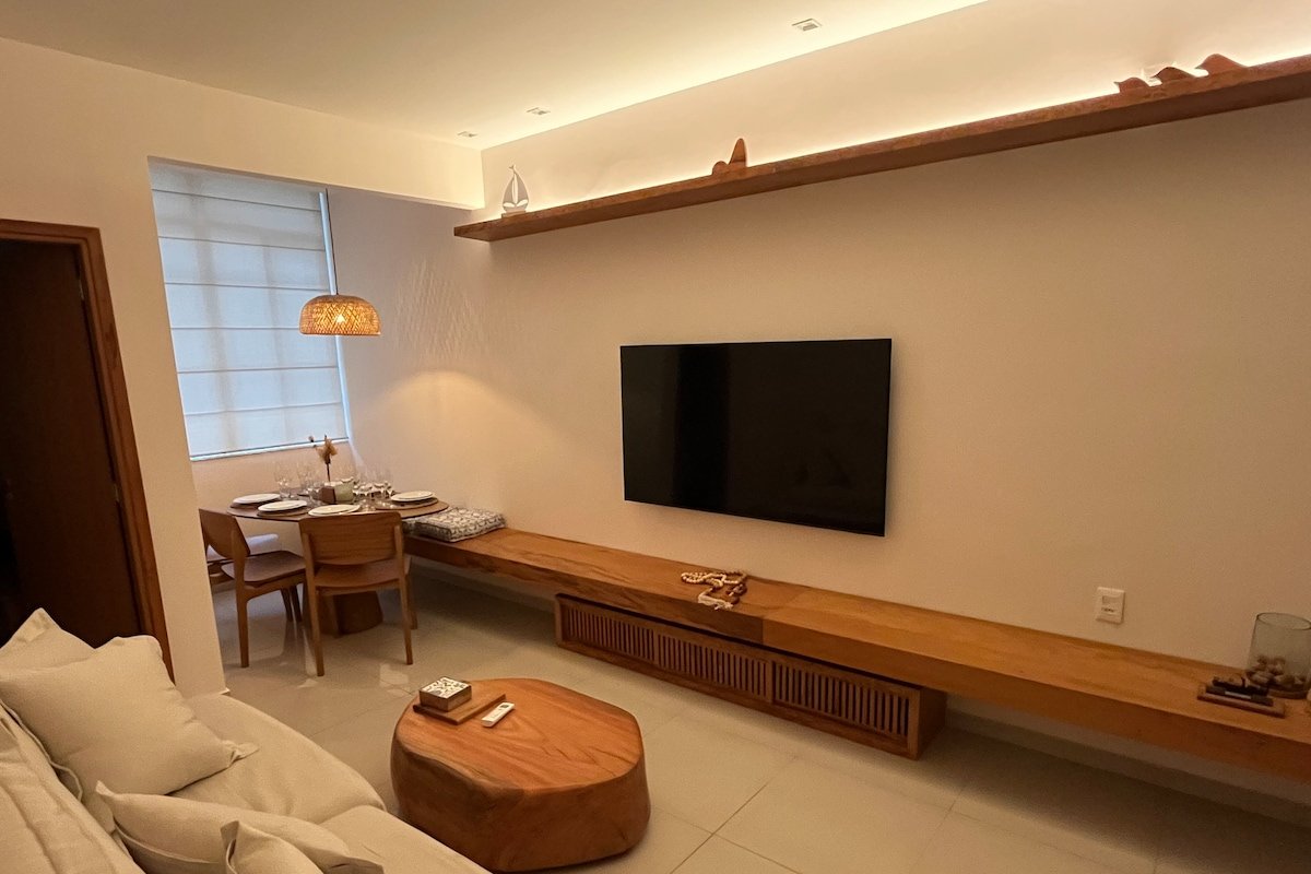 NOSSO COPA – Lindo 3 quartos na quadra da praia gallery image 2