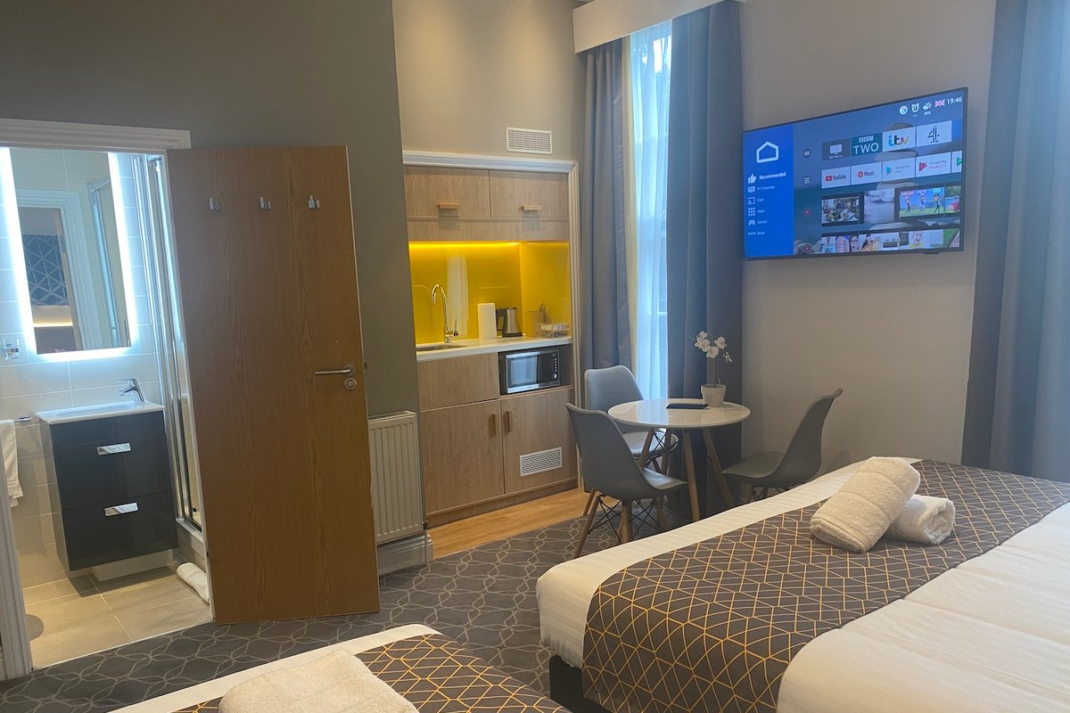 Large Two Bedroom Suite – St Pancras Hotel Group