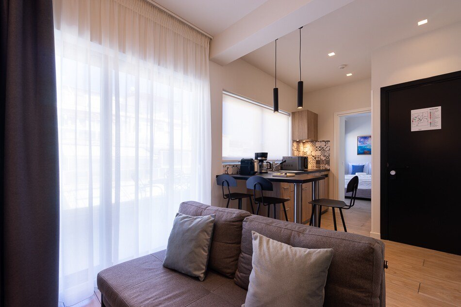 Family 2BDR apartment with balcony, near Syntagma gallery image 3