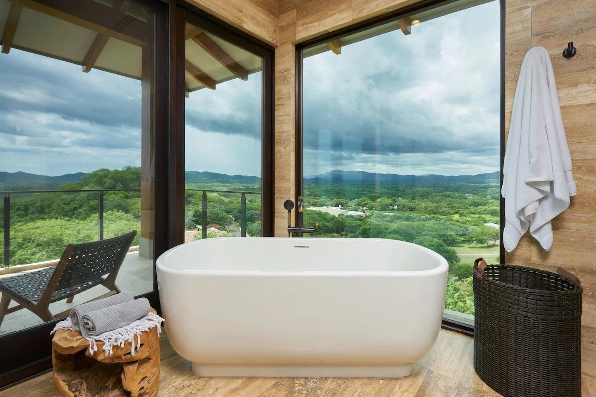 Luxurious Ocean View Villa I Fully Staffed gallery image 4