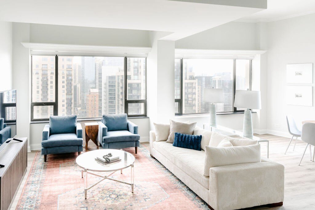 Luxury Designer Penthouse South | Pool | Gold Coas gallery image 4