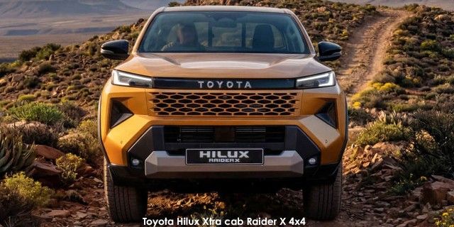 TOYOTA HILUX 2.8 GD-6 RB RAIDER X 4X4 A/T P/U XTRA CAB - 13 