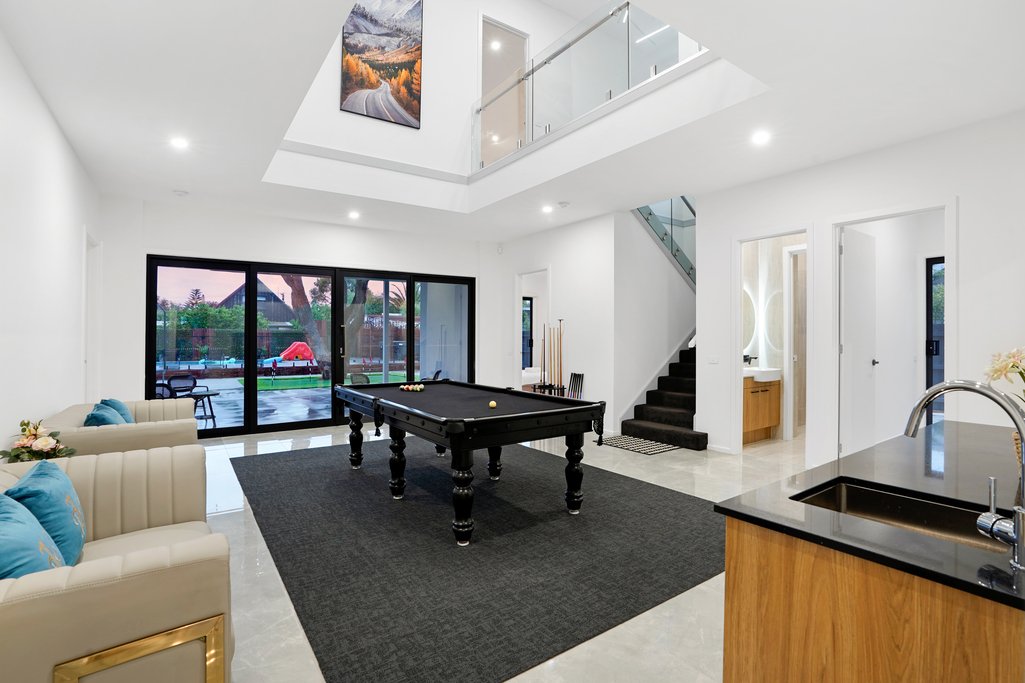 MAX Entertain Beachside Retreat – Amazing Backyard