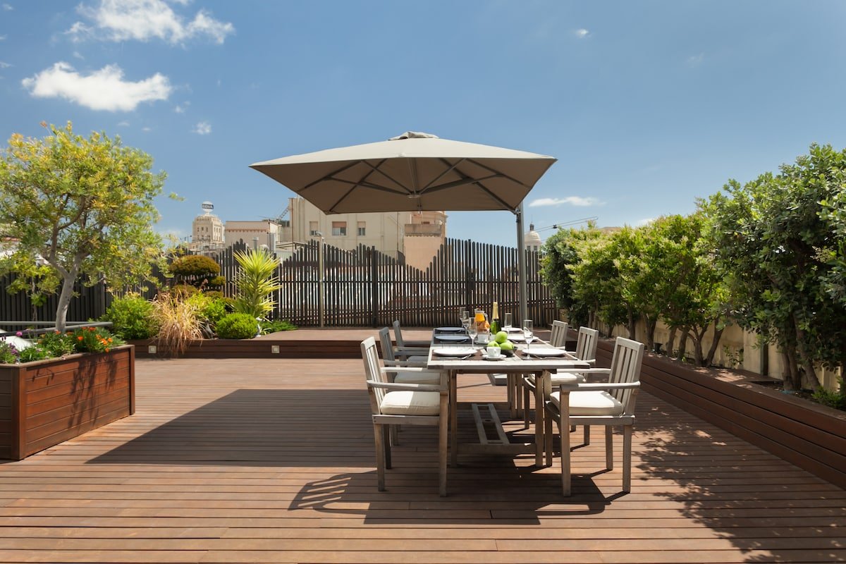 Central luxury penthouse with huge private terrace gallery image 5