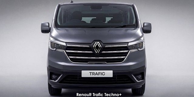 RENAULT TRAFIC 2.0 dCi TECHNO + AT - 9 