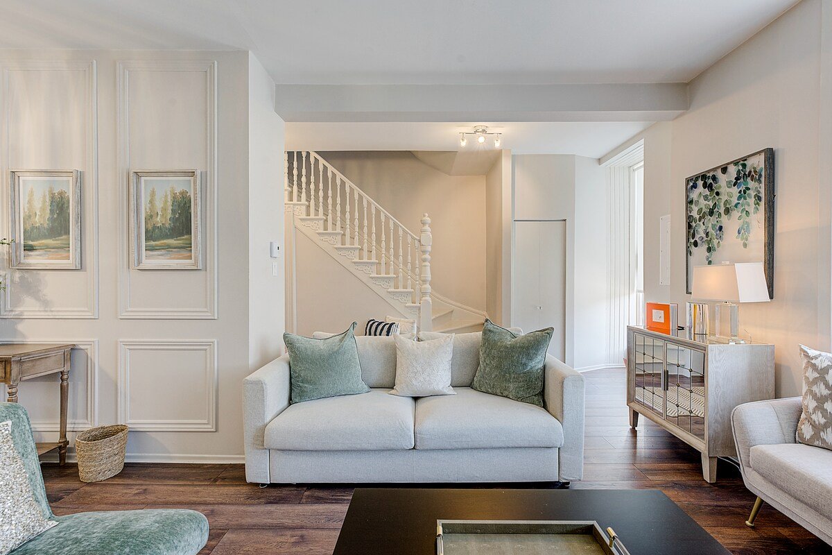 Luxury Gem – Townhouse in the plateau Mont-Royal gallery image 3