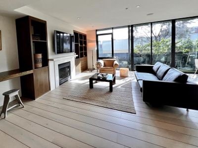 Two Level Luxe Townhouse