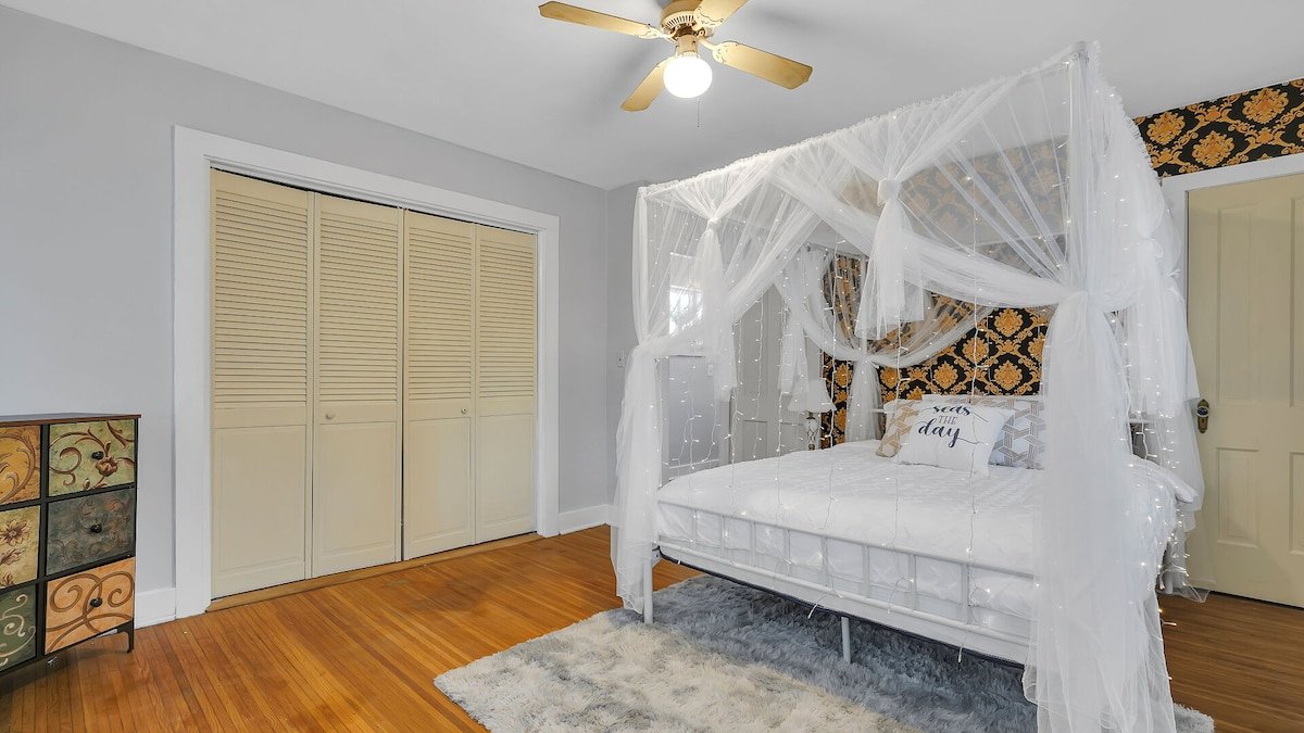 Perfect getaway home for family and friends gallery image 4