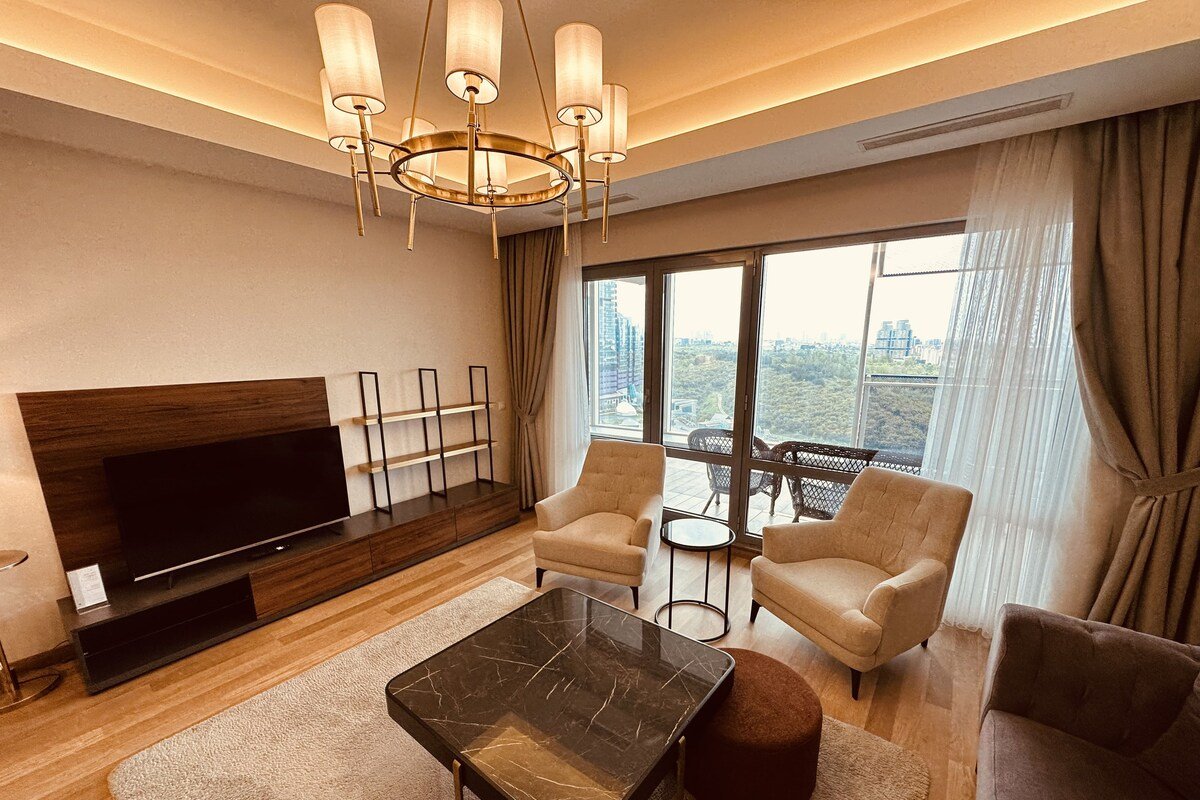 Fully furnished 2+1 two Bedroom Suite Maslak 1453 gallery image 3