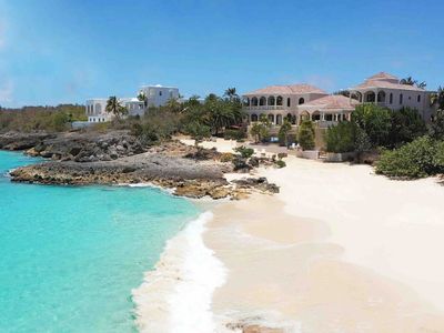 Sandcastle Villa: Ultra Luxury ON THE BEACH!