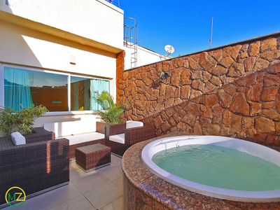 Nice penthouse with pool, close to the beach