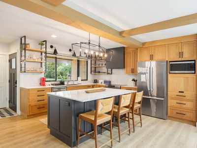 Spacious & Bright ~ Water View