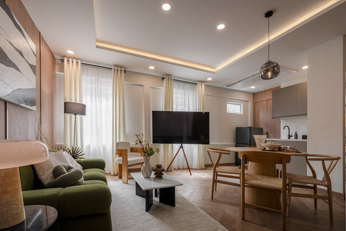 Luxury Penthouse / 3 Bedroom 3 Bath / 1min BTS gallery image 2