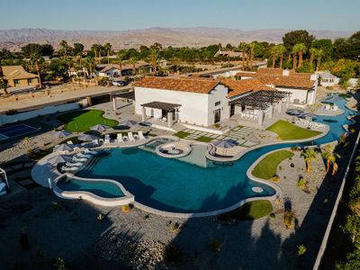 Riviera – Lazy River Pool, Pickleball, Game Room!