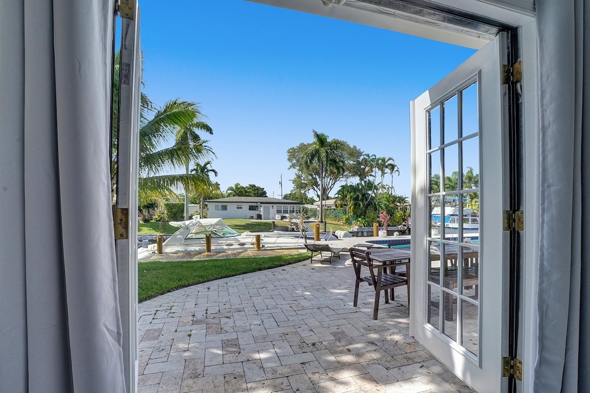 Coastal Cove Retreat gallery image 5