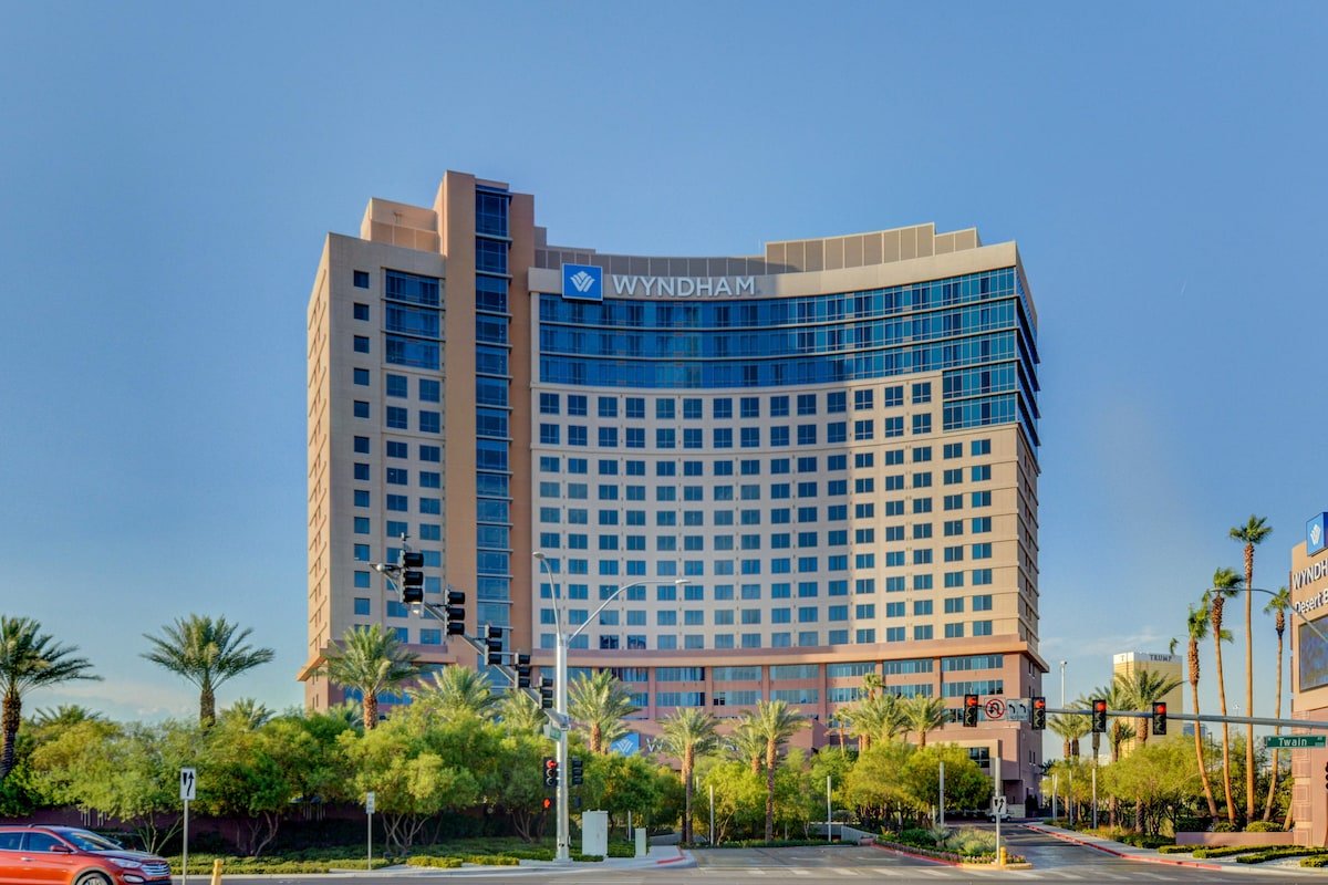 Wyndham Desert Blue (3 BD Presidential-near strip) gallery image 2