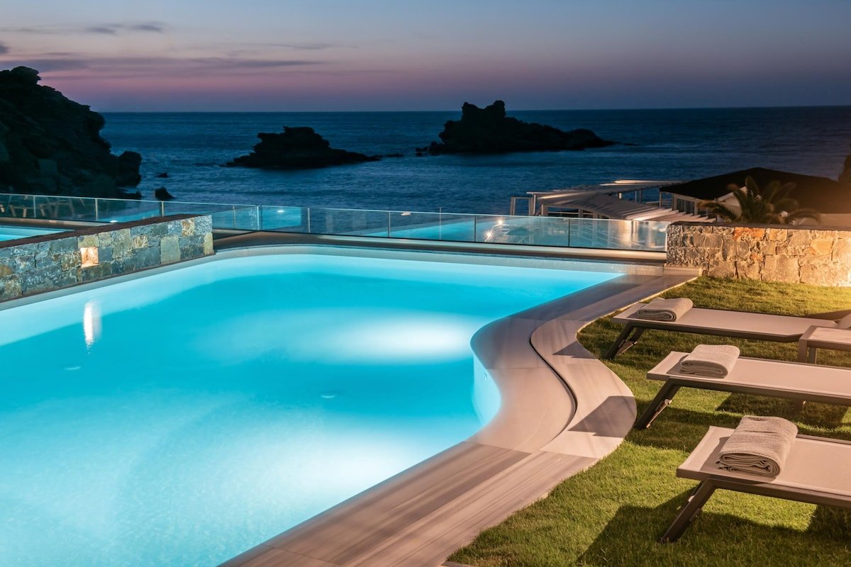 Made By The Sea Villa 4 gallery image 2