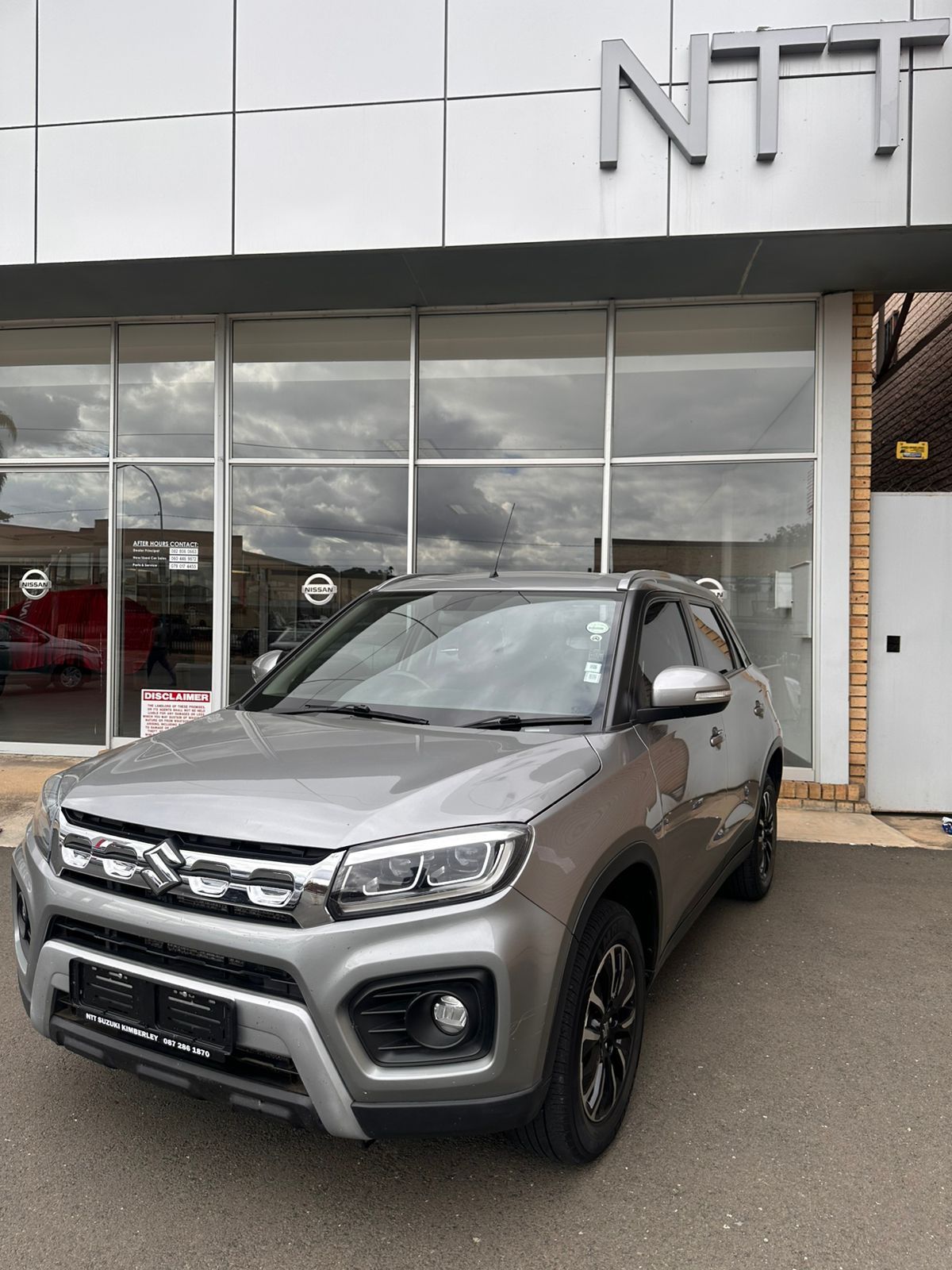 SUZUKI VITARA BREZZA 1.5 GLX for Sale in South Africa